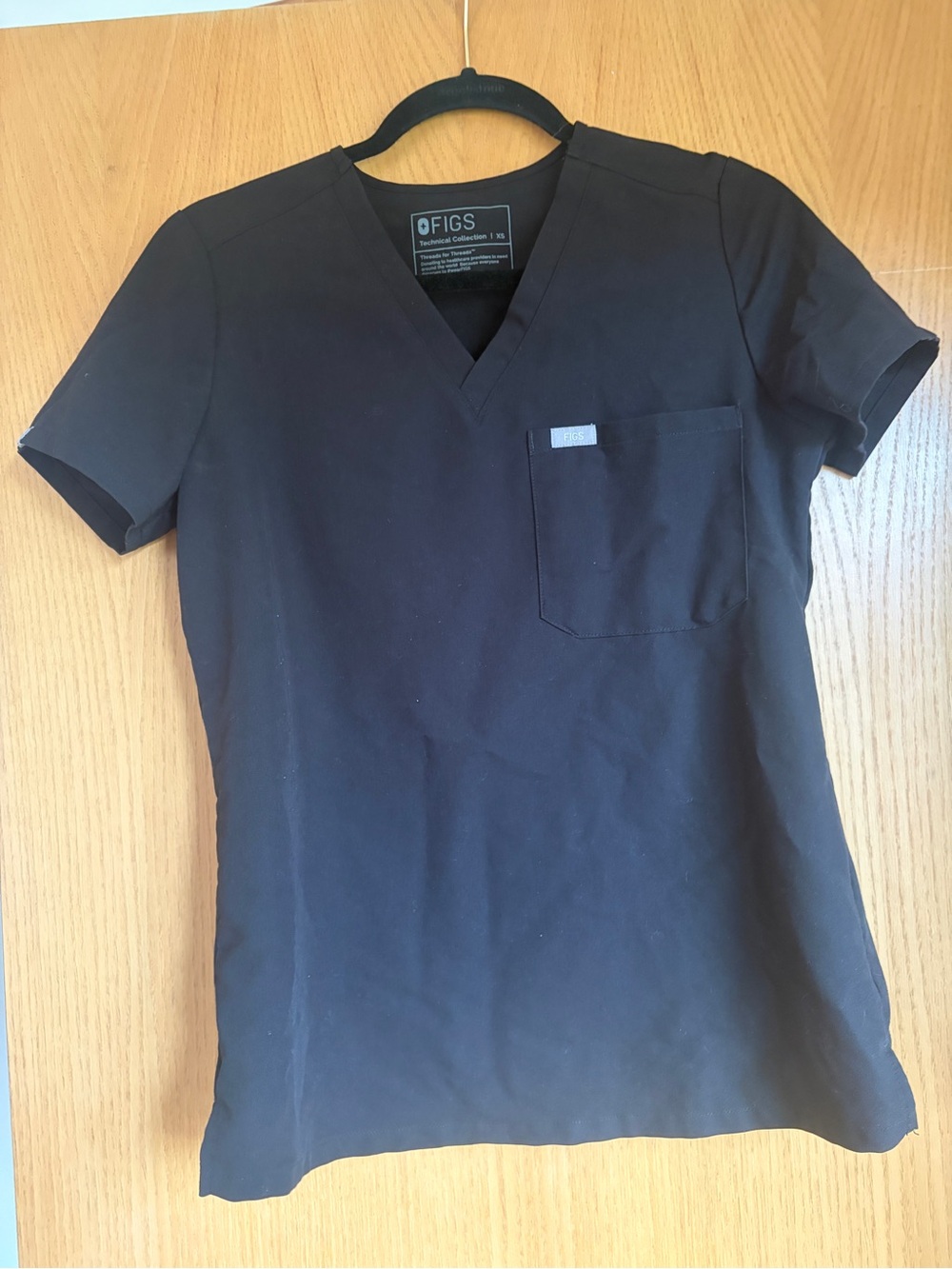 FIGS Black Women’s V-Neck Short Sleeve Scrub Top